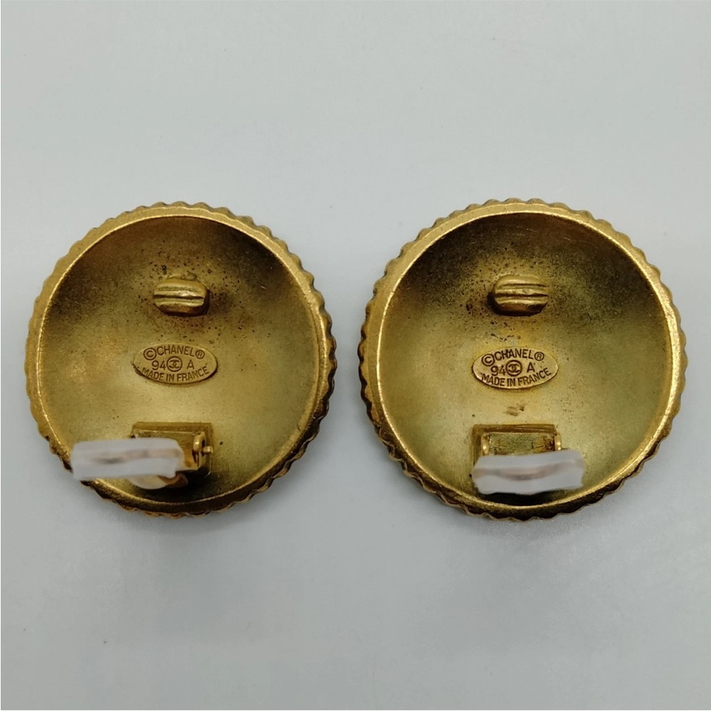 AUTH Chanel Vintage Brushed Gold Earrings - Picture 5 of 9